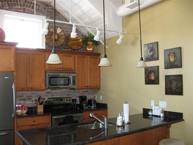 4 Beaufain St in Charleston, SC - Building Photo - Building Photo