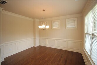 1665 Gallant Fox Ln in Suwanee, GA - Building Photo - Building Photo