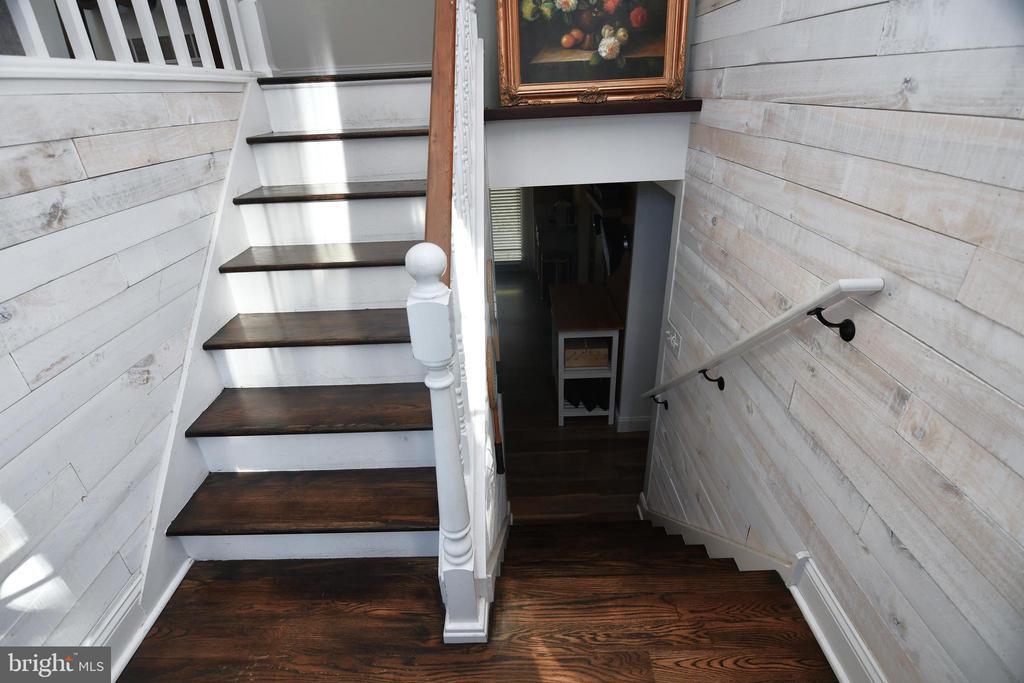 1 Orchard Ln in Doylestown, PA - Building Photo