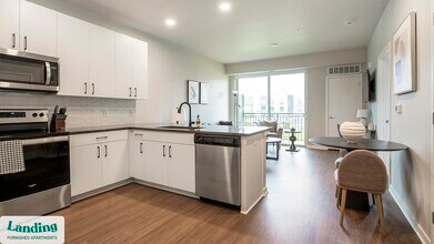 1600 NW 38th St in Kansas City, MO - Building Photo - Building Photo