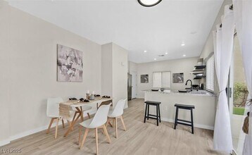 657 Chase Tree St in Las Vegas, NV - Building Photo - Building Photo