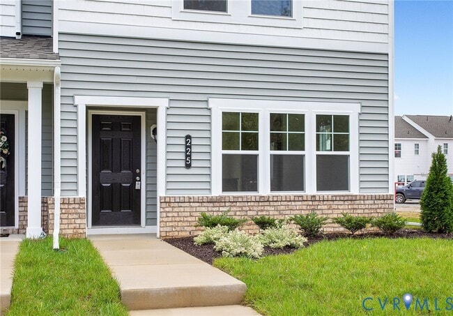 231 Whiteside Rd in Sandston, VA - Building Photo - Building Photo