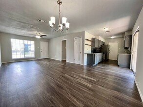 5019 Ed White St in San Antonio, TX - Building Photo - Building Photo