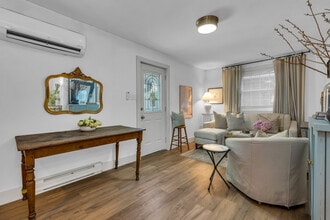 337 Niagara Blvd, Unit SI ID1497910P in Niagara-On-The-Lake, ON - Foto de edificio - Building Photo