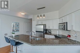 15 Windermere Ave in Toronto, ON - Building Photo - Building Photo
