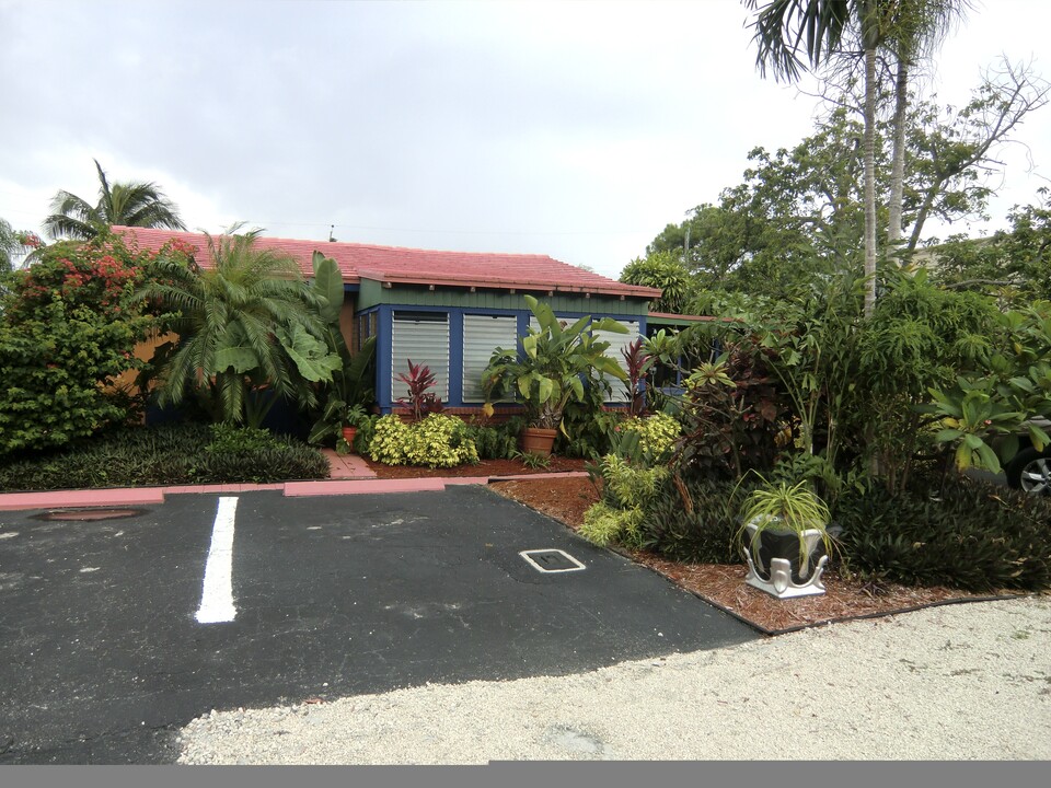 1101 NE 12th Ave in Fort Lauderdale, FL - Foto de edificio