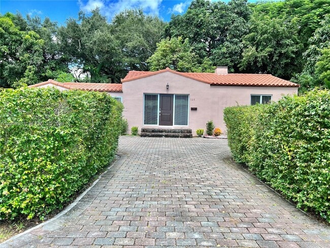 125 NW 100th St in Miami Shores, FL - Building Photo - Building Photo