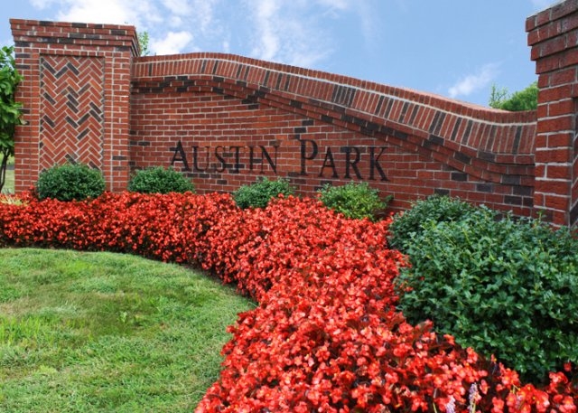 Austin Park Apartments in Fairdale, KY - Foto de edificio