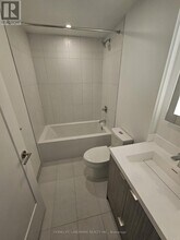 30-2630 Inn On The Pk Dr in Toronto, ON - Building Photo - Building Photo