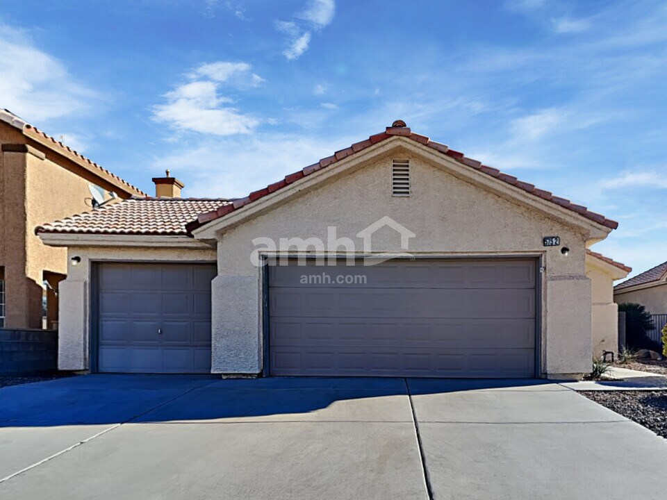 5752 Taj Mahal Dr in Las Vegas, NV - Building Photo