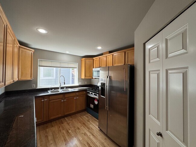 150 W Florentia St in Seattle, WA - Building Photo - Building Photo
