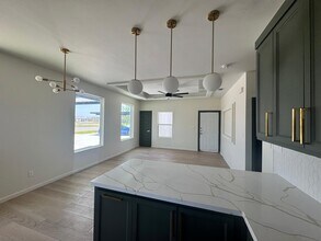 2111 Dragonfly St, Unit 1 in Mission, TX - Building Photo - Building Photo
