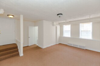 5423 W Montrose Ave in Chicago, IL - Building Photo - Building Photo