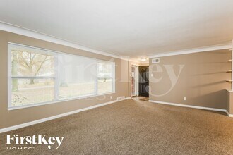 10220 Capitol Dr in St. Louis, MO - Building Photo - Building Photo