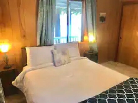 31808 Luring Pines Dr in Running Springs, CA - Foto de edificio - Building Photo