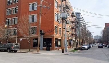 950 W Huron St in Chicago, IL - Building Photo - Building Photo