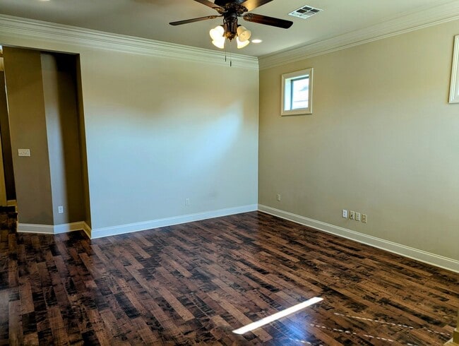 406 Milton Estates in Youngsville, LA - Building Photo - Building Photo