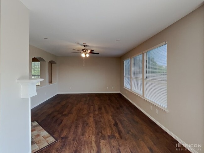 4601 Summer Oaks Ln in Fort Worth, TX - Building Photo - Building Photo