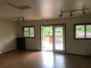 19035 SE 281st Pl in Kent, WA - Building Photo - Building Photo