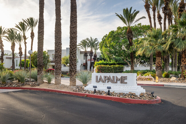 La Palme in Palm Springs, CA - Building Photo - Building Photo