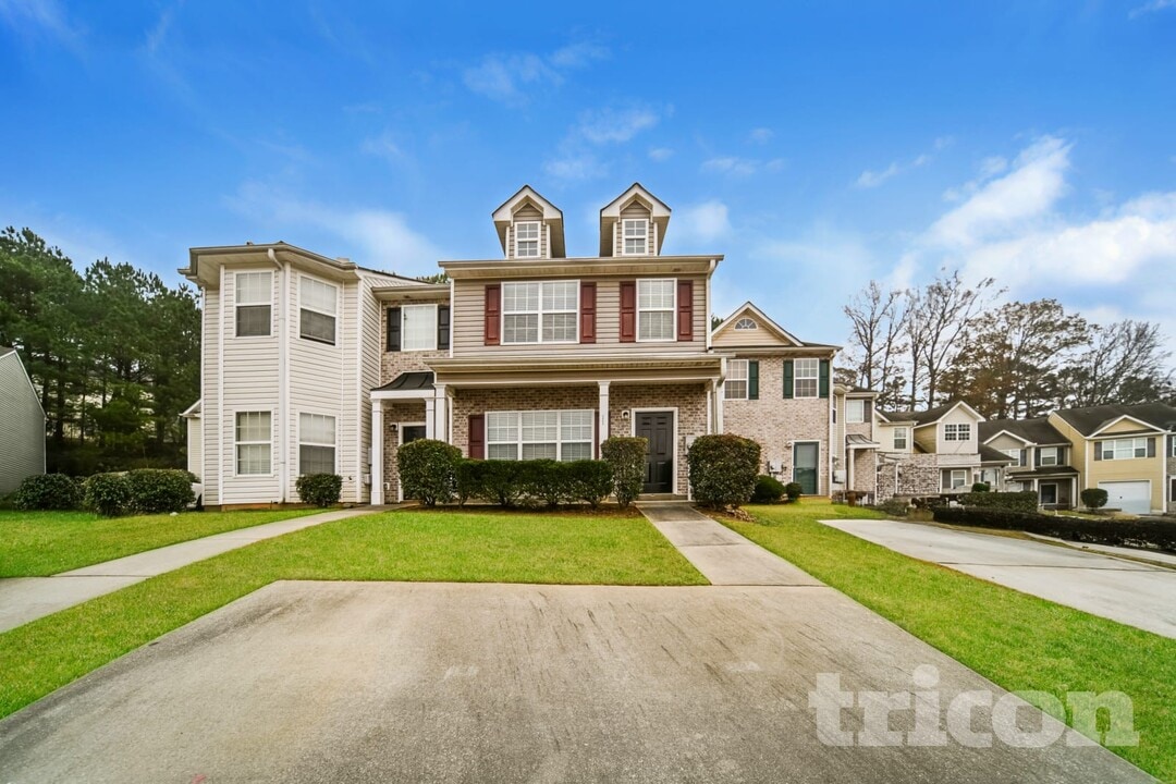 5484 Sierra Tr in College Park, GA - Building Photo