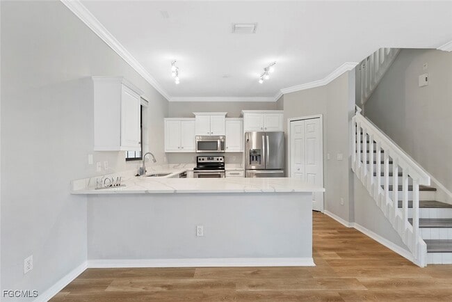 property at 14617 Sutherland Ave