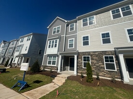 Room in Townhome on Carolina Spgs Blvd in Apex, NC - Building Photo