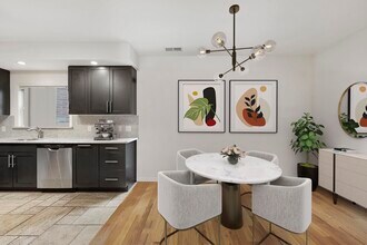 437 Whiton St in Jersey City, NJ - Building Photo - Building Photo