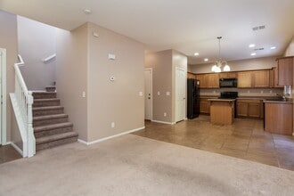 8924 Trickling Springs Ct in Las Vegas, NV - Building Photo - Building Photo