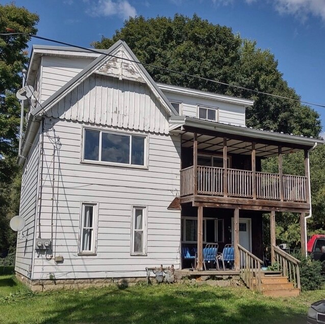 17 Willow St Rentals in Union City, PA