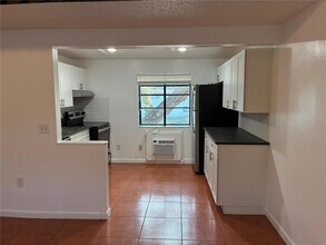 2142 Bradford St in Clearwater, FL - Building Photo - Building Photo