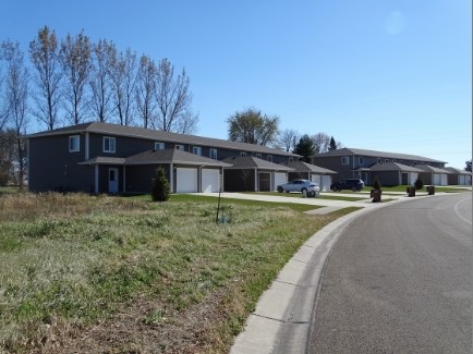 Wedgewood Cove Townhomes in Albert Lea, MN - Building Photo