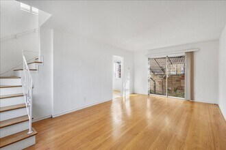 3131 Fernside Blvd in Alameda, CA - Building Photo - Building Photo