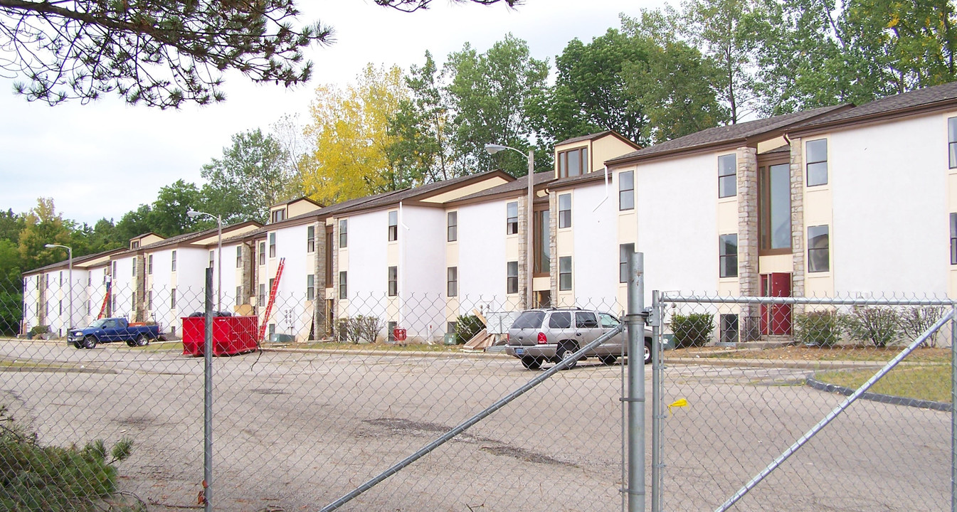 Stonecreek Apartments in Columbus, OH - Building Photo