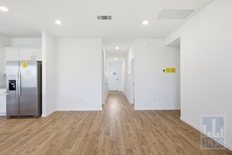 1932 Marlin Spike Dr in Leander, TX - Building Photo - Building Photo