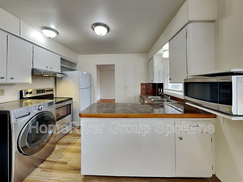 3303 E Congress Ave in Spokane, WA - Building Photo