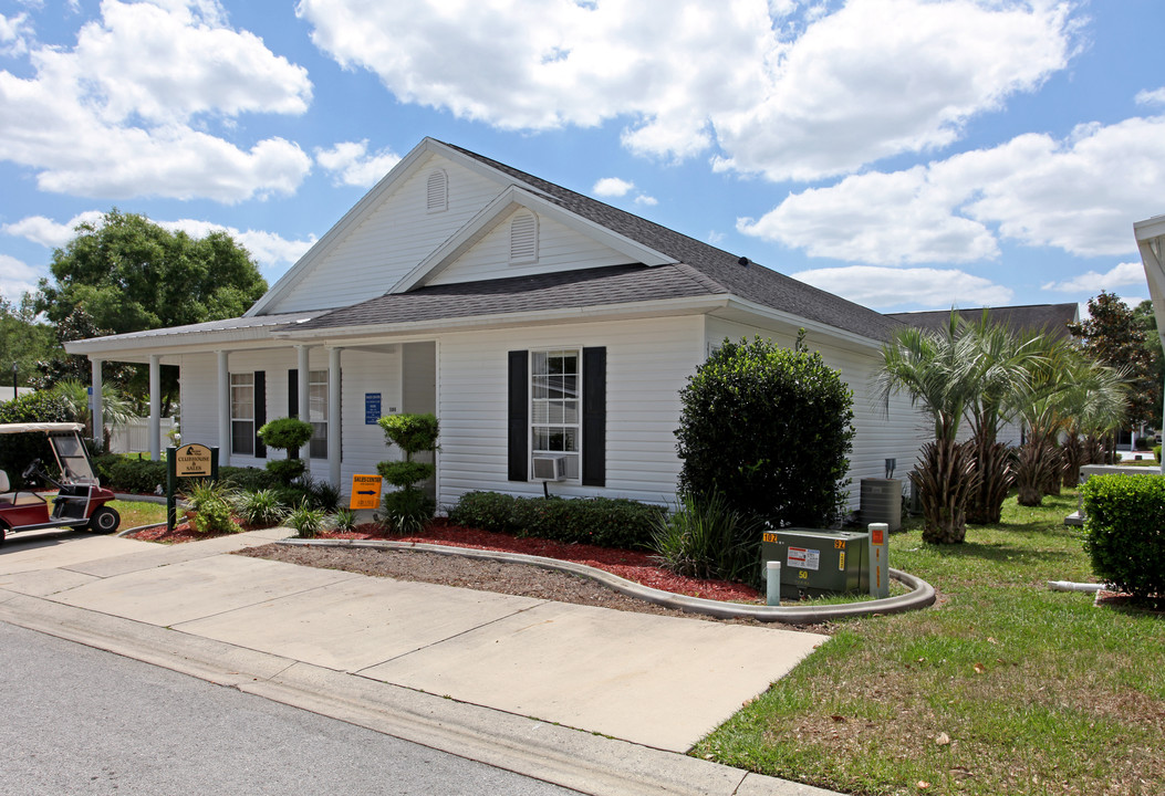 Fairfield Village in Ocala, FL - Foto de edificio