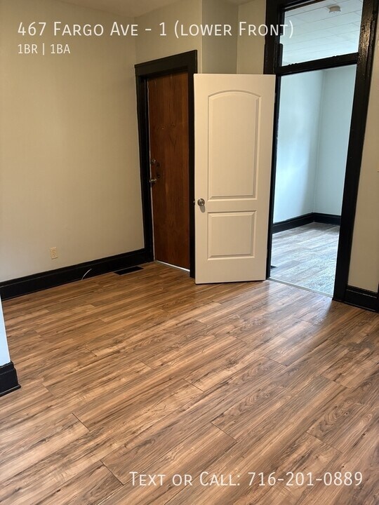 467 Fargo Ave in Buffalo, NY - Building Photo