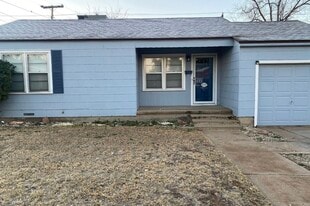907 W 26th St in Odessa, TX - Building Photo