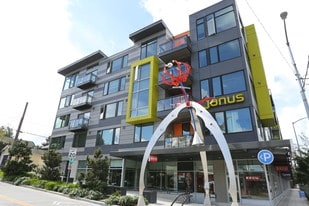 Janus Apartments in Seattle, WA - Building Photo
