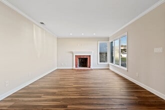 11 Bradford Dr in South San Francisco, CA - Building Photo - Building Photo