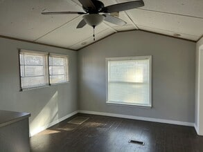 16731 US-301 in Dade City, FL - Building Photo - Building Photo