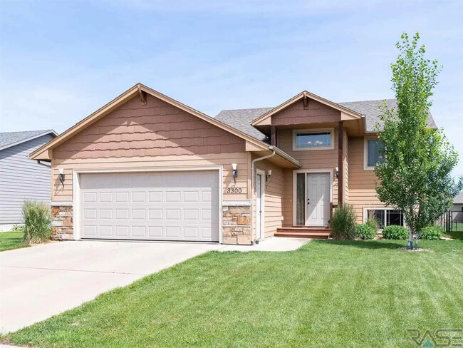 property at 3300 E Brewster St