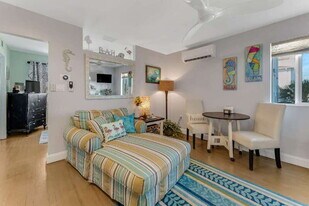 116 S Grandview Ave in Daytona Beach, FL - Building Photo