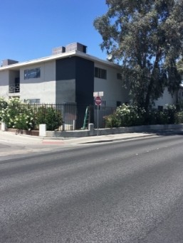 Sunrise Apartments in Las Vegas, NV - Building Photo