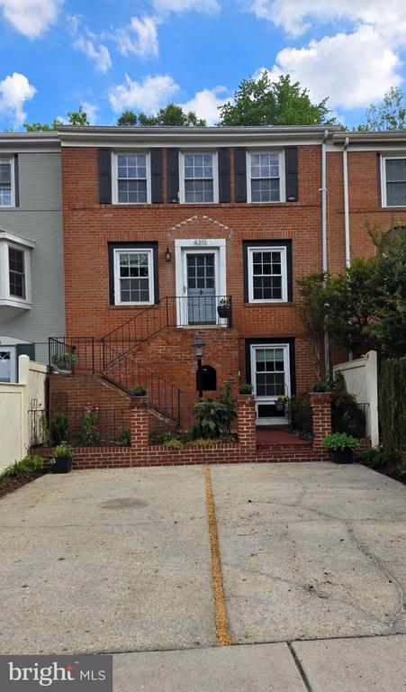 property at 4315 Lawrence St