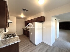 3108 San Diego Way in Sacramento, CA - Building Photo - Building Photo