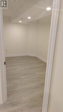 35 Decoroso Dr in Vaughan, ON - Building Photo - Building Photo