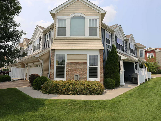 property at 9640 Independence Cir