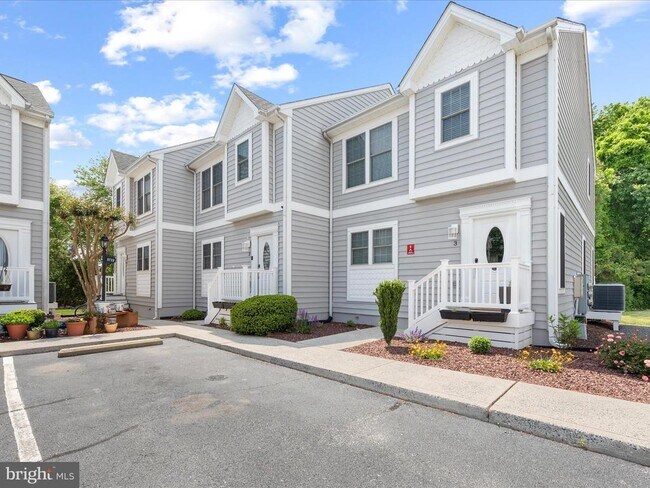 property at 9739 Golf Course Rd